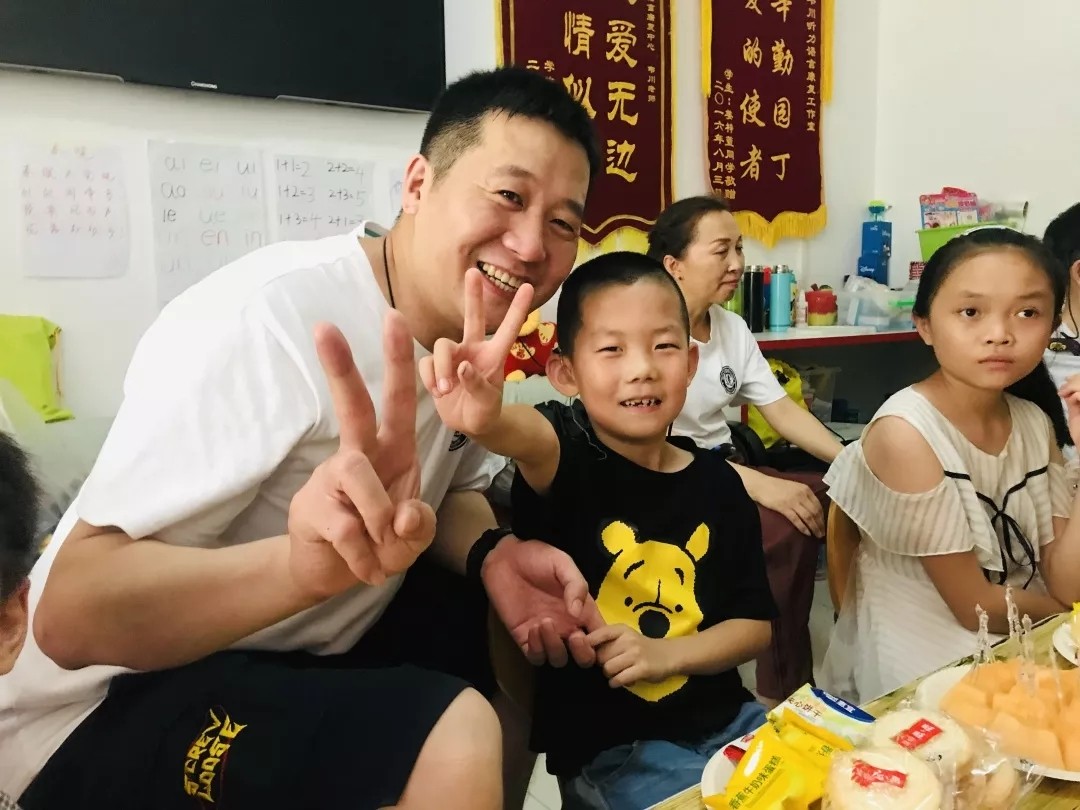 無(wú)聲的世界，有聲的愛(ài) 遠(yuǎn)行愛(ài)